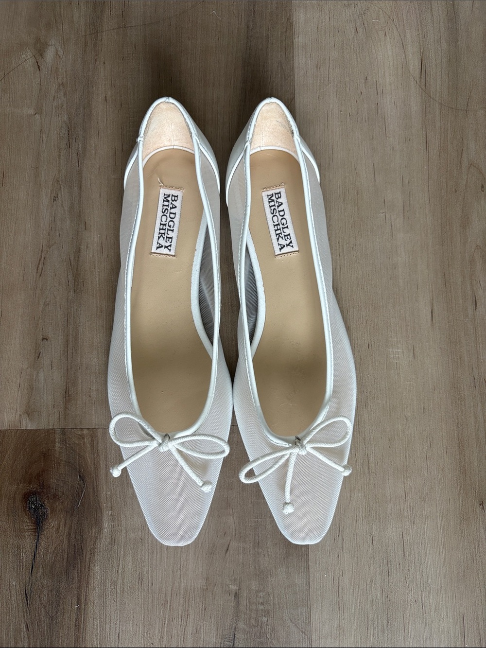 Badgley Mischka White Pointed Mesh Bow Flats